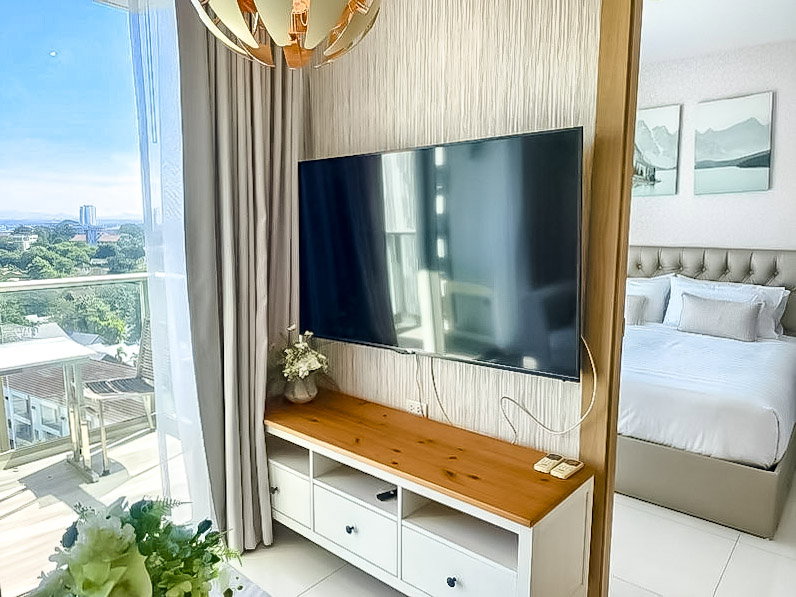 รูป 1 Bed Condo for Sale The Riviera Wongamat Beach Sea View - รูปที่ 2/8