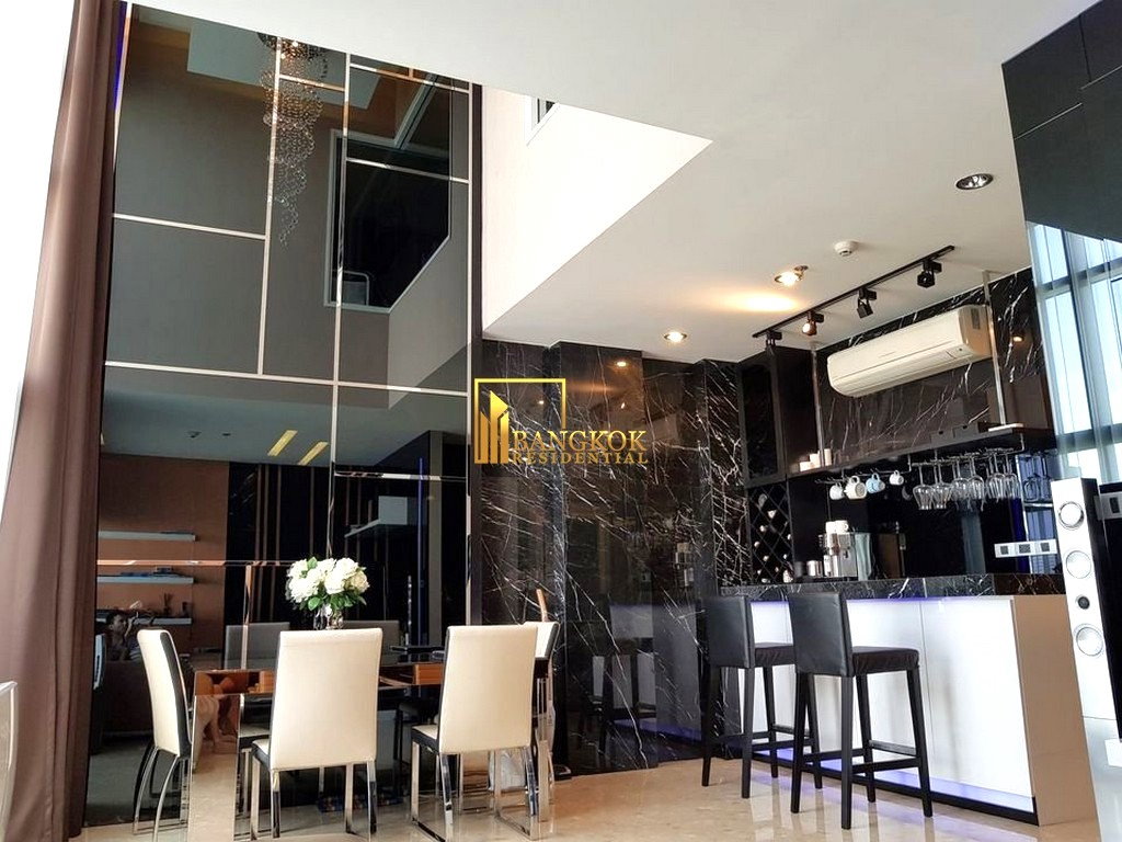 รูป The Crest Sukhumvit 34 | Stylish 1 Bedroom Duplex Condo in Thong Lo - BR13456CD - รูปที่ 4/23