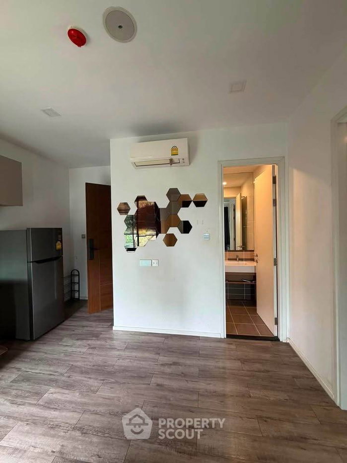 picture 2-BR Condo at Brown Condo Ratchada 32 in Chan Kasem (ID 3247036) - 6/7
