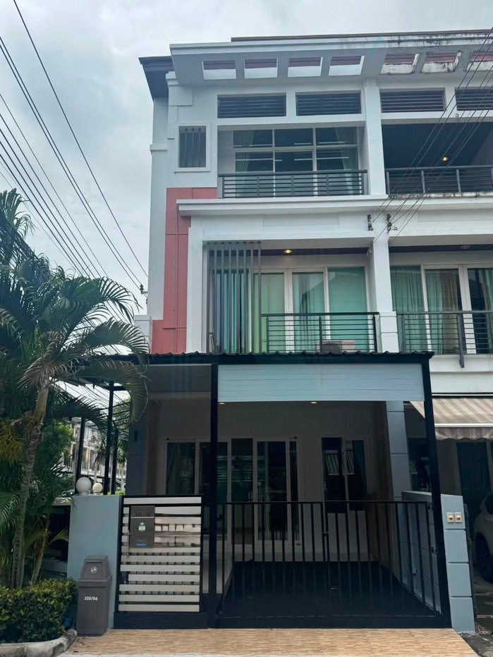 รูป 📌 ให้เช่าทาวน์เฮาส์ 3 ชั้น บ้านกลางเมือง เออร์บาเนี่ยน พระราม 9 - ลาดพร้าว 3 ห้องนอน 3 ห้องน้ำ - รูปที่ 1/8