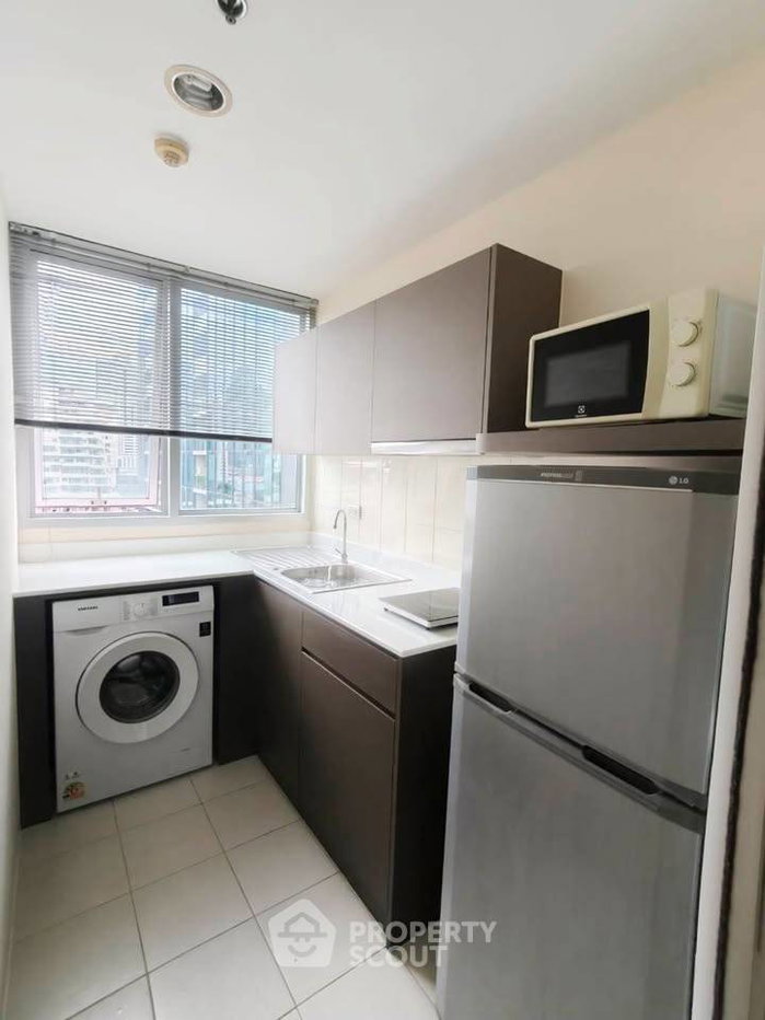 รูป คอนโด 2-ห้องนอน ที่ ไลฟ์ แอท สาทร 10 ใกล้ BTS เซนต์หลุยส์ (ID 3219598) - รูปที่ 7/14