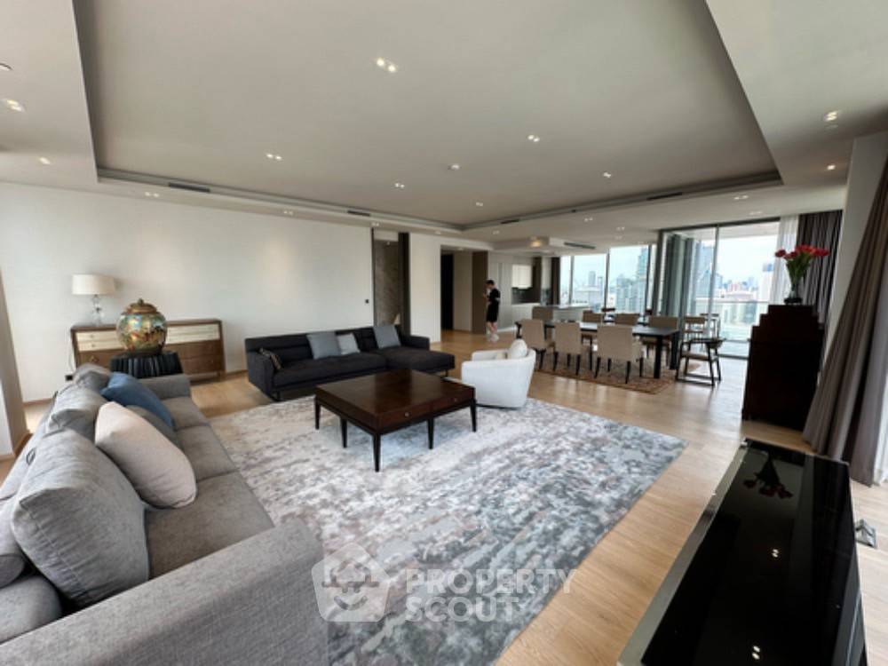 picture 254 Sqm 3-BR Tonson One Residence, 300m To BTS Chit Lom (ID 3279249) - 1/4