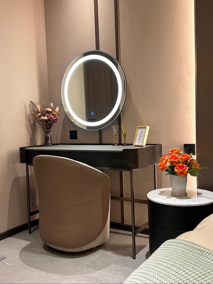 picture Condo for Rent Na Jomtien • Beachfront Location • 1 Bedroom • Corner Unit - 10/13