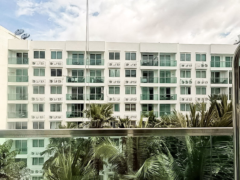 picture 2 Bedroom Condo for Sale Amazon Residence Jomtien Pool View - 9/10