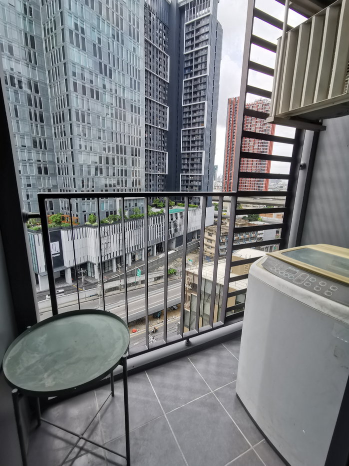picture spacious 1BR for rent at IDEO New Rama 9. Ready to move in. - 11/15