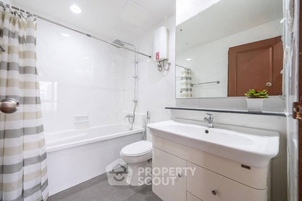 รูป ชั้น 15 คอนโด 2 ห้องนอน The Waterford Diamond Tower Sukhumvit ใกล้ BTS พร้อมพงษ์ (ID 2509675) - รูปที่ 8/18