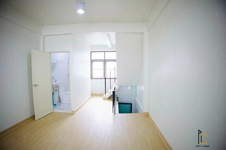 4-bed townhouse for rent, 180 sqm, 25 sq wah, Sathon