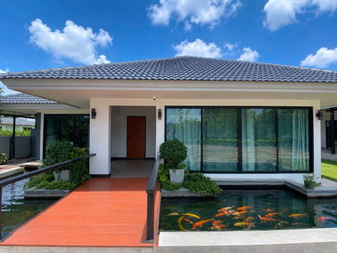  🏡 TWO SINGLE-STOREY POOL VILLAS FOR SALE ON A 1-RAI LAND PLOT