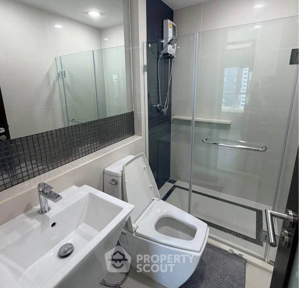 picture 28th-Floor 2-BR At Rhythm Sukhumvit 50 Near BTS On Nut (ID 3288148) - 8/15