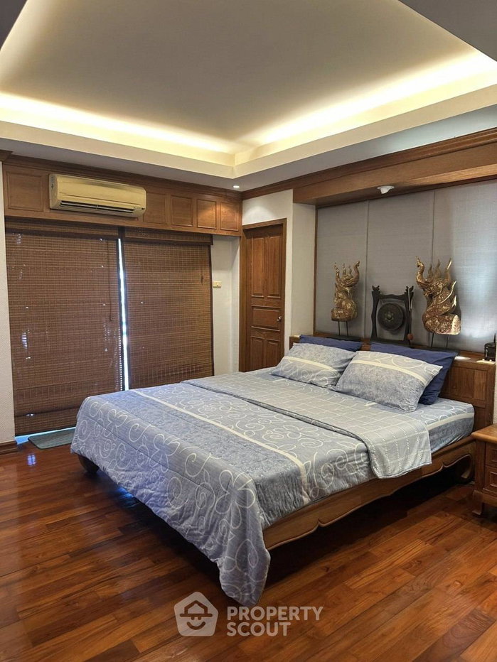 picture 2-BR Condo at Star Beach Condotel close to Phratamnak (ID 3281112) - 6/16