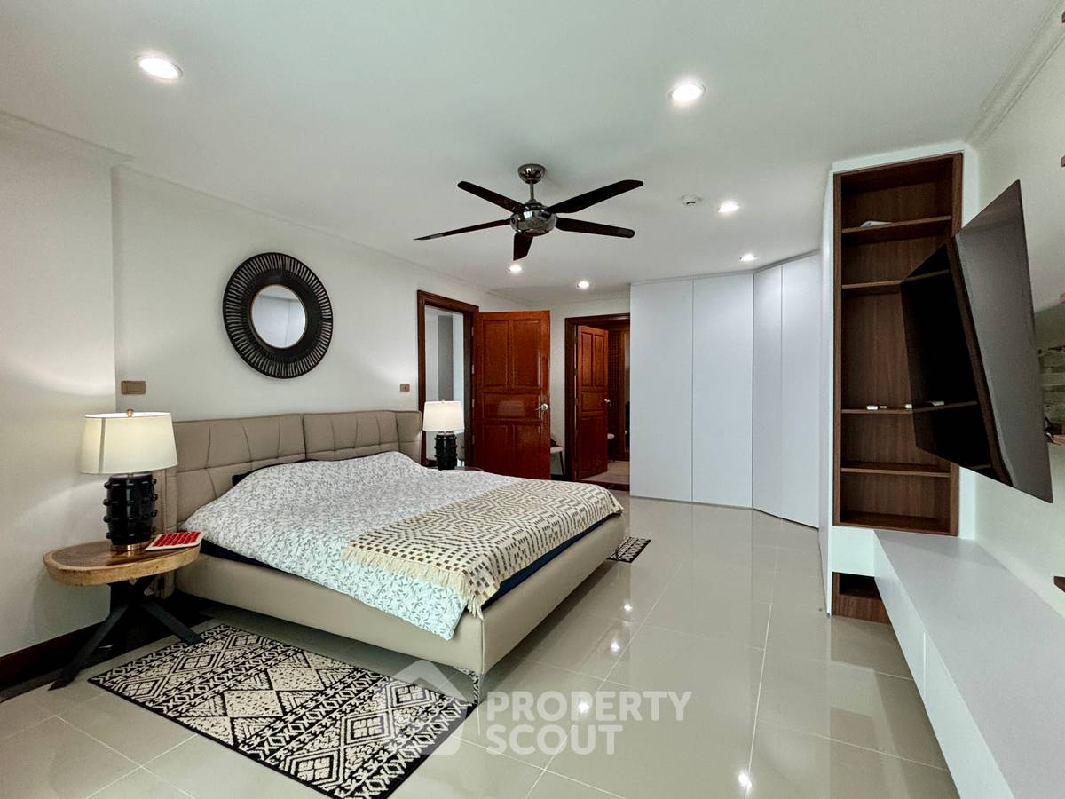 รูป 2 ห้องนอน ขนาด 157 ตร.ม. ที่ Royal Hill Resort Condominium พัทยาใต้ (ID 3281166) - รูปที่ 17/31