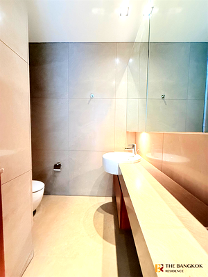 ขายคอนโด : คอนโด Luxury พร้อมอยู่บนทำเลที่ดีที่สุด เดอะ สุโขทัย เรซิเด้นท์