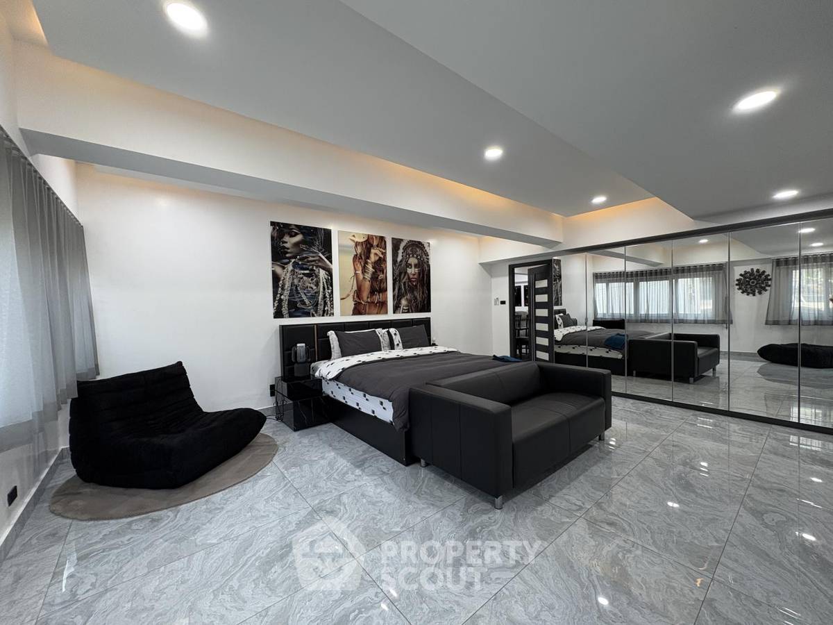รูป คอนโด 2 ห้องนอน ขนาด 143 ตร.ม. ขายที่ Ruamchok Condo View 2 ย่านพระตำหนัก (ID 3281168) - รูปที่ 21/26
