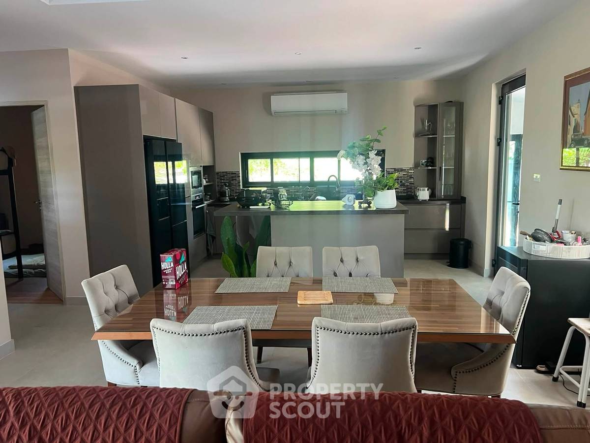 รูป วิลล่า 3-ห้องนอน ใน หินเหล็กไฟ (ID 3257777) - รูปที่ 3/19