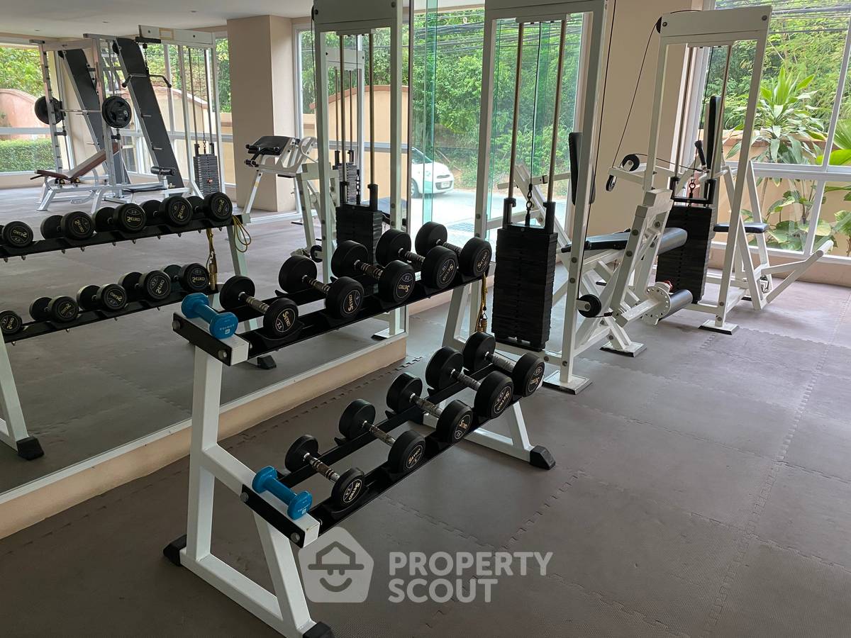 รูป คอนโด 1-ห้องนอน ที่ เอคเซคคิวทิฟ เรสซิเดนซ์ 4 ใกล้ ถนนพระตำหนัก พัทยา (ID 3281681) - รูปที่ 12/56