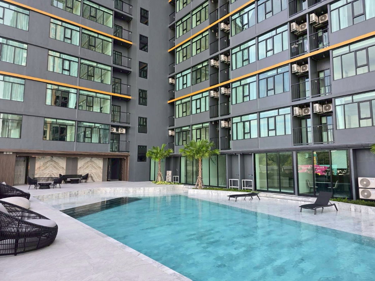 รูป The Strand Indeed Condo คอนโดพร้อมอยู่ทำเลใจกลางศรีราชา จอง 0 บ. ฟรีค่าโอน+จดจำนอง+ส่วนกลาง* เริ่ม 1.29 ลบ. โทร 065-5639565 Line: @whitesand - รูปที่ 1/9