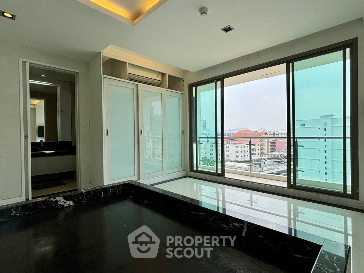 รูป ขายคอนโด 2 ห้องนอน 117 ตร.ม. The Urban พัทยา (ID 3281138) - รูปที่ 12/29