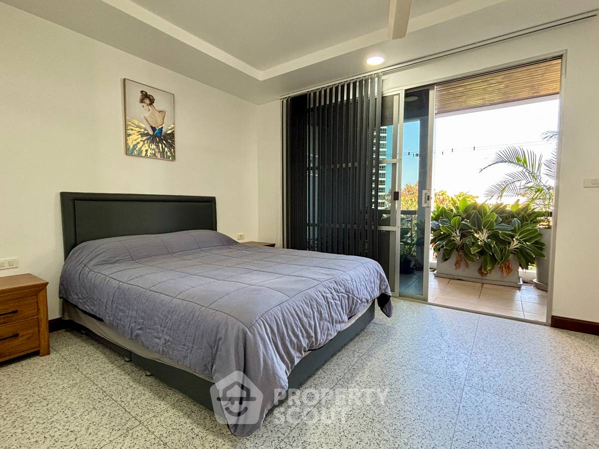 รูป ขายคอนโด 2 ห้องนอน 100 ตารางเมตร ชั้น 5 ที่ Regent Pratumnak Condominium (ID 3281062) - รูปที่ 11/29
