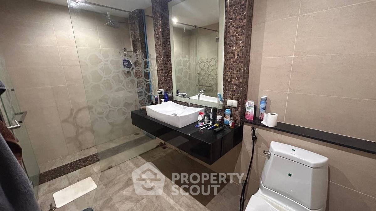 รูป คอนโด 2-ห้องนอน ที่ โคซี่ บีช วิว ใกล้ ถนนพระตำหนัก พัทยา (ID 3281120) - รูปที่ 3/19