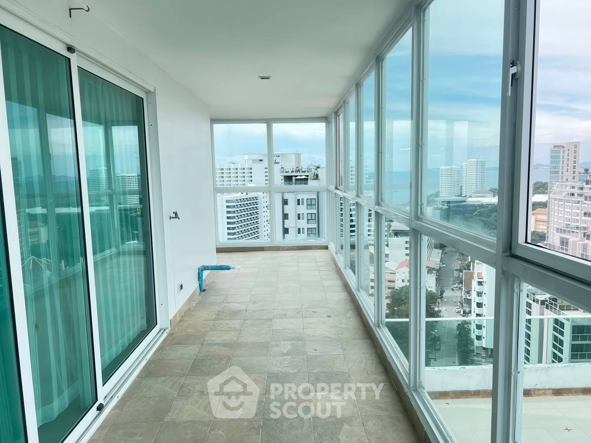 รูป คอนโด 1 ห้องนอน ชั้น 20 ขนาด 70 ตร.ม. ขาย Cosy Beach View (ID 3282287) - รูปที่ 3/10