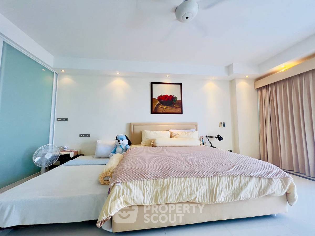 รูป ขายคอนโด 2 ห้องนอน ชั้น 18 View Talay 3 ขนาด 199 ตร.ม. (ID 3281176) - รูปที่ 40/51