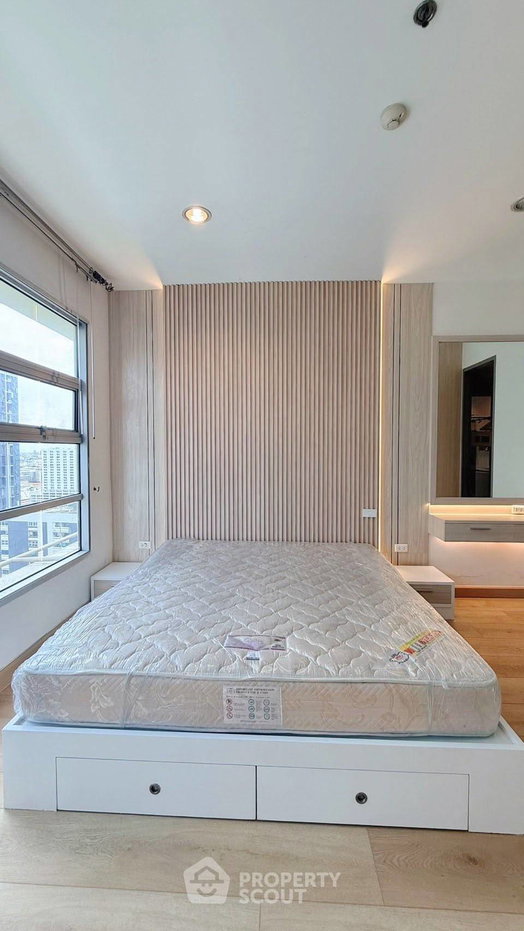 รูป ห้อง 1-BR ชั้น 26 Baan Klang Krung Siam-Pathumwan ใกล้ BTS ราชเทวี 100 ม. (ID 3288180) - รูปที่ 2/5