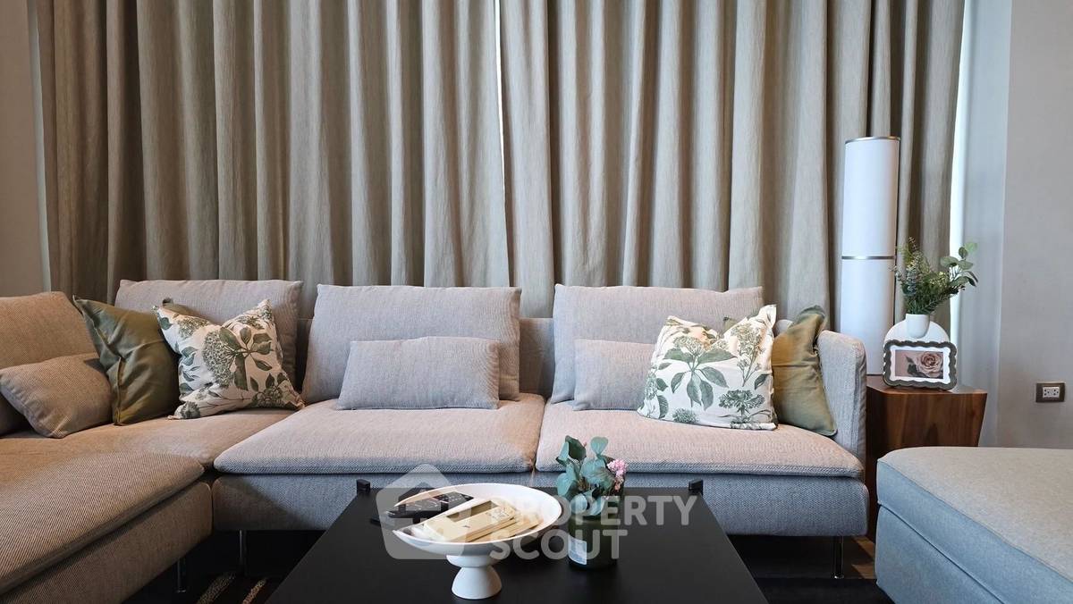 รูป ใกล้ BTS เพลินจิต 90 ม. | คอนโด 3 ห้องนอน 266 ตร.ม. The Crest Ruamrudee (ID 3282778) - รูปที่ 2/17