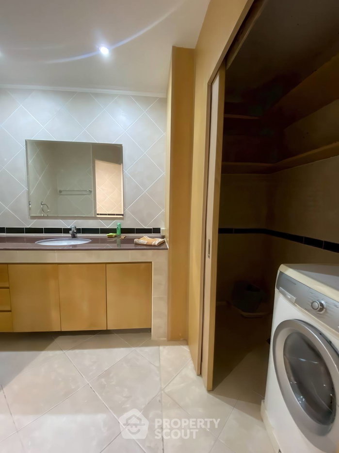 รูป คอนโด 2 ห้องนอน ขนาด 184 ตร.ม. View Talay Residence 5 Pratumnak (ID 3282455) - รูปที่ 11/19