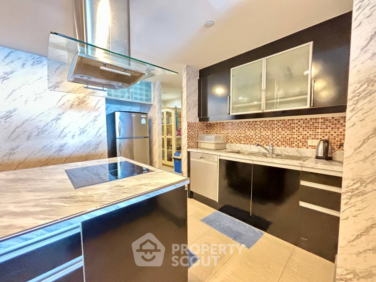 รูป คอนโด 4-ห้องนอน ที่ ลา รอยัล ใกล้ เมืองพัทยา (ID 3281161) - รูปที่ 17/34