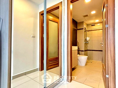 คอนโดให้เช่า : คอนโด 1 ห้องนอน Laguna Beach Resort 2 Condominium พัทยา (ID 3281369)