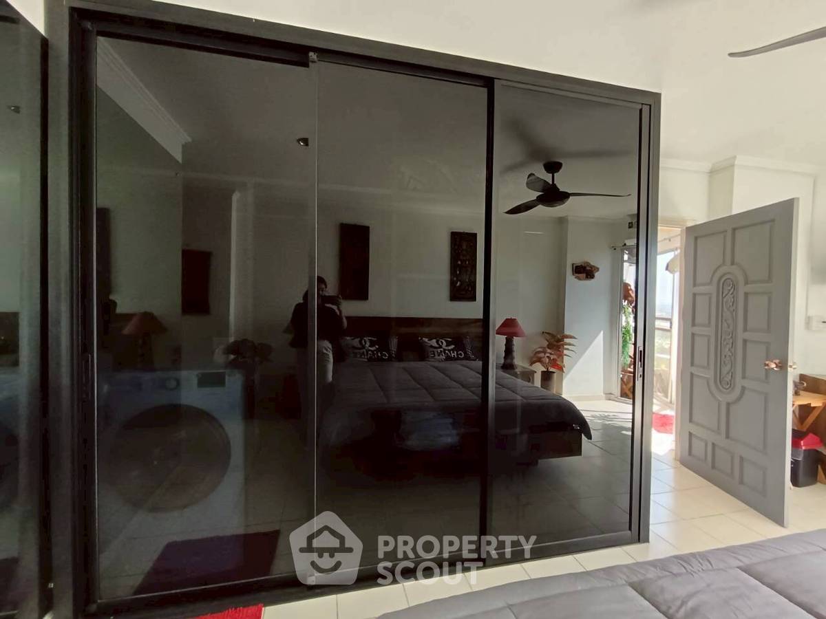 รูป ขายคอนโด 1 ห้องนอน 64 ตร.ม. View Talay 1 Condominium Jomtien (ID 3281010) - รูปที่ 33/100