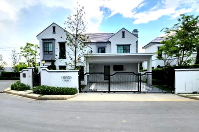 Houses for rent : Super luxury house for rent at Nantawan Rama9-Krungthepkreetha 4 bed 170k