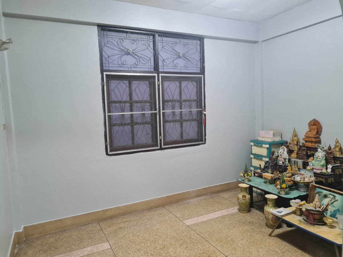 รูป ขายตึกแถว4ชั้นครึ่ง ซ.กว้าง ใกล้รถไฟฟ้า3สาย ใกล้รพ.สมิติเวช เดินทางสะดวก - รูปที่ 24/47