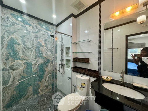 คอนโด 1 ห้องนอน 47 ตร.ม. ที่ Siam Oriental Twins Pratumnak (ID 3280997)