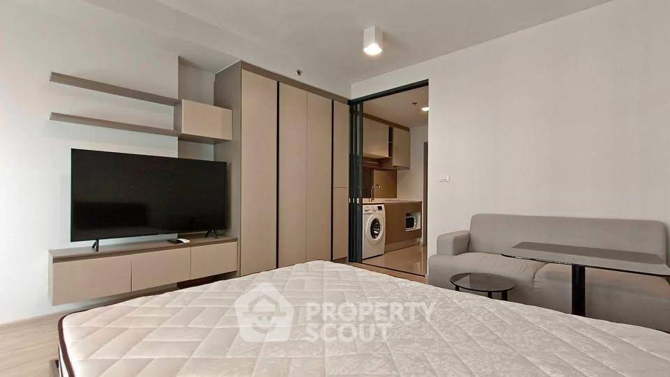 รูป ใกล้ BTS วงเวียนใหญ่ 200 เมตร | 1 ห้องนอน ขาย Ideo Sathorn-Wongwian Yai (ID 3101710) - รูปที่ 1/12