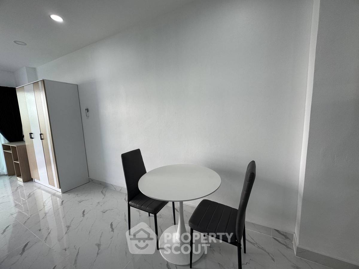 รูป ขายคอนโด 1 ห้องนอน View Talay 5 Condominium Jomtien (ID 3282435) - รูปที่ 13/15