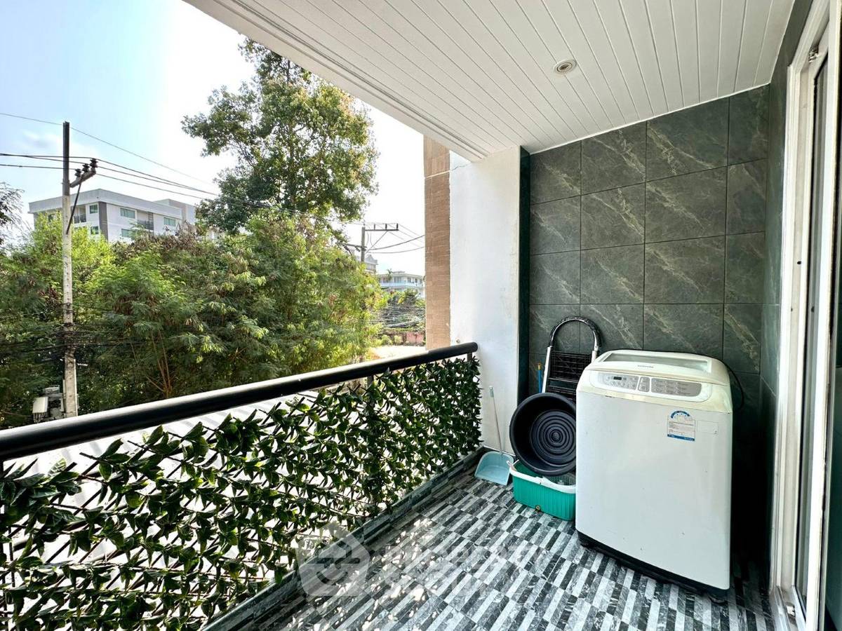 รูป คอนโด 2 ห้องนอน ขายที่ Regent Pratumnak Condominium พระตำหนัก (ID 3281063) - รูปที่ 1/28