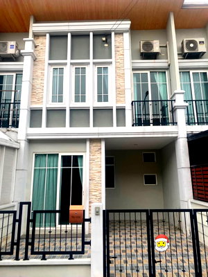 เช่าทาวน์โฮม คู้บอน 31 : 🏡เช่า / ขายทาวน์เฮ้าส์ 2 ชั้น หมู่บ้านโกลเด้น ทาวน์ รามอินทรา-วงแหวน 3 ห้องนอน 2 ห้องน้ำ บ้านพร้อมอยู่ ทำเลดี