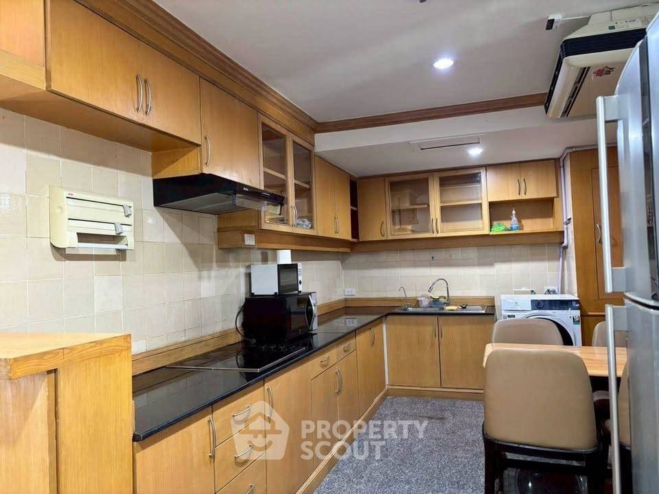 รูป คอนโด 3-ห้องนอน ที่ สีลม สวีท คอนโดมิเนียม ใกล้ BTS เซนต์หลุยส์ (ID 3287407) - รูปที่ 38/45