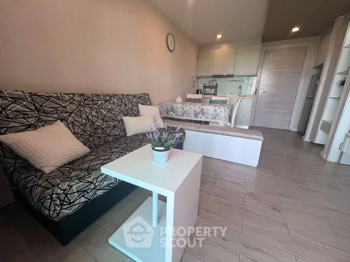 รูป คอนโด 1-ห้องนอน ที่ เซเว่น ซีส์ คอนโด รีสอร์ท จอมเทียน ใกล้ เมืองพัทยา (ID 3281367) - รูปที่ 1/11