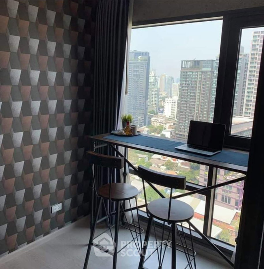 รูป คอนโด 1 ห้องนอน ชั้น 24 Rhythm Sukhumvit 36-38 ใกล้ BTS ทองหล่อ (ID 565982) - รูปที่ 3/9