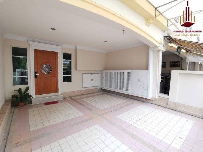3-bed townhouse for rent, 250 sqm, 21 sq wah, Baan Klang Krung Grande Vienna Rama 3