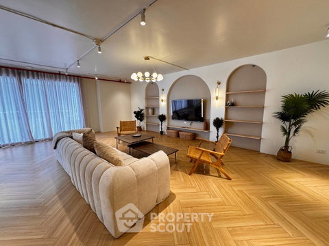 คอนโด 3-ห้องนอน ที่ ลาส โคลินาส ใกล้ BTS อโศก (ID 2803130)