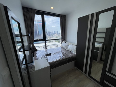 ให้เช่าคอนโด Oka Haus Sukhumvit 36 ชั้น 27 ขนาด 26.77 ตร.ม. วิวอาคารมาลีนนท์ เฟอร์ครบพร้อมอยู่ ใกล้ทองหล่อ | #TPI-3443