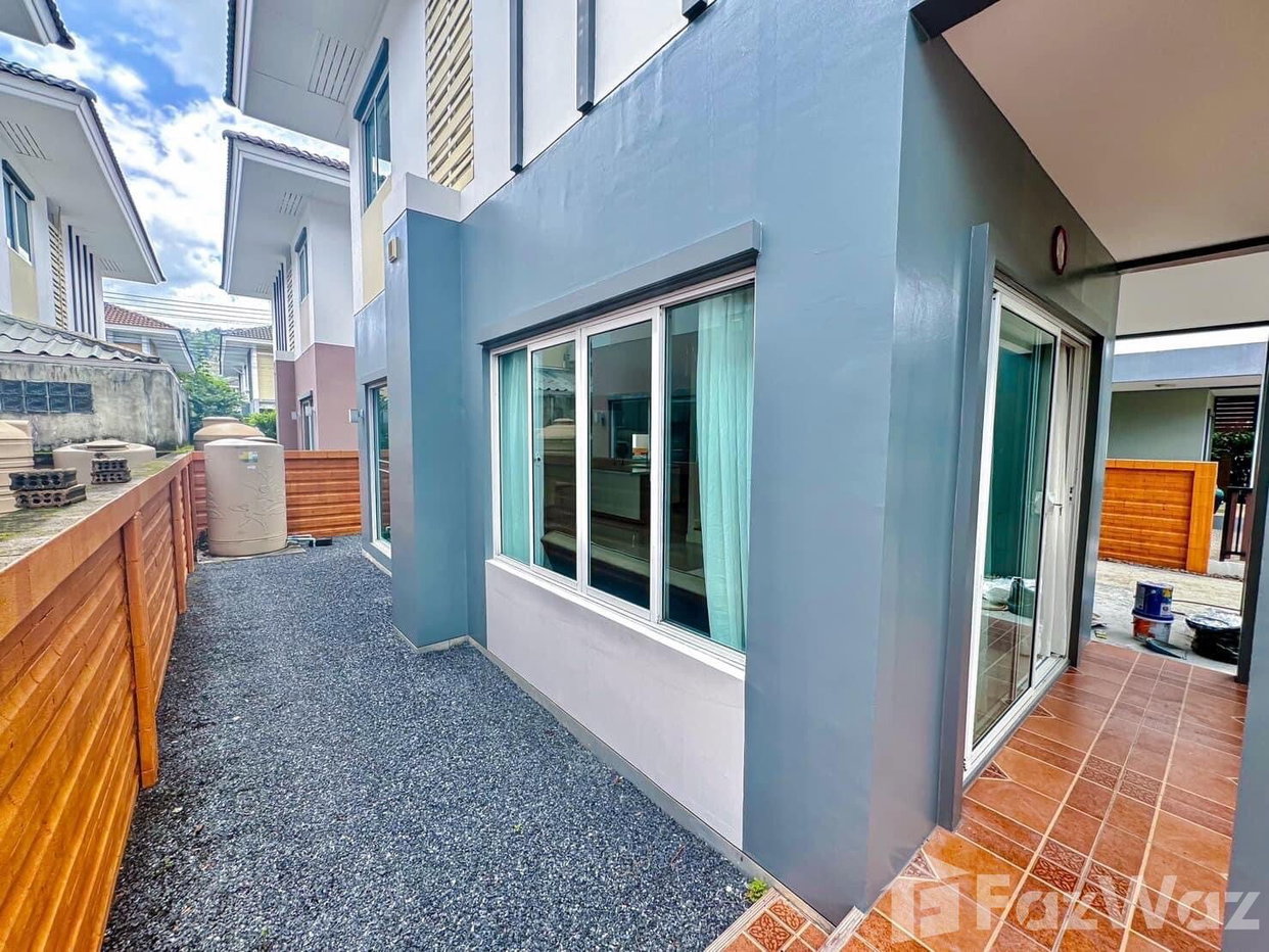 picture 3 Bedrooms 2 Bath Detached house. 1949219 - 19/20