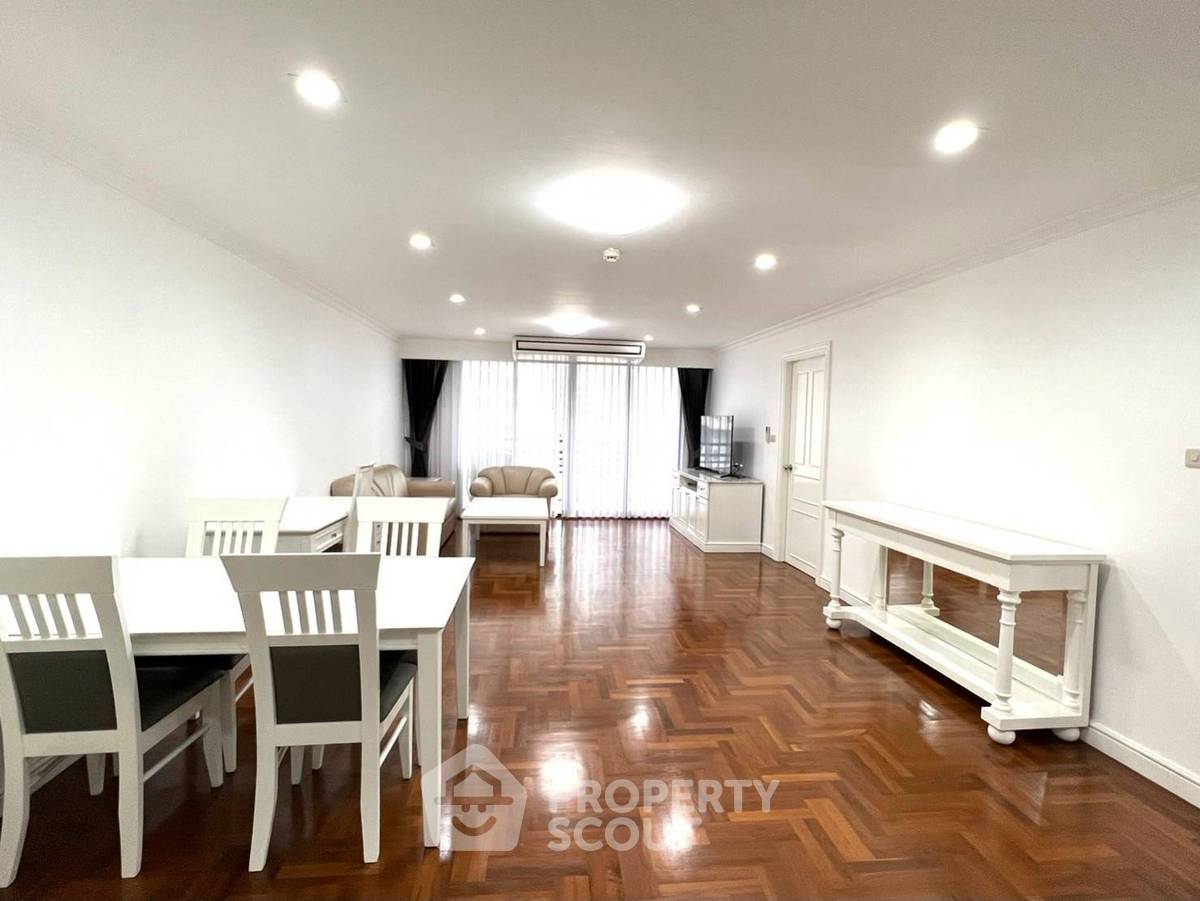 picture 2-BR Condo at Acadamia Grand Tower near BTS Phrom Phong (ID 3286548) - 2/19