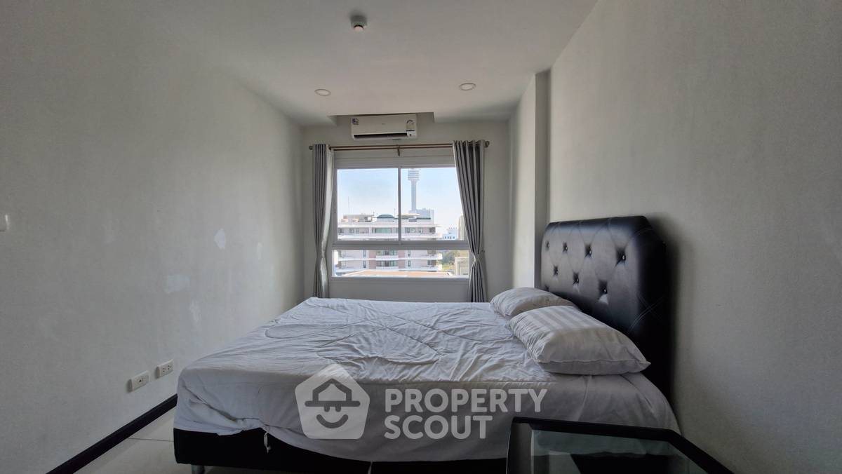 picture 1-BR Condo at Siam Oriental Elegance 2 close to Phratamnak (ID 3281374) - 11/16