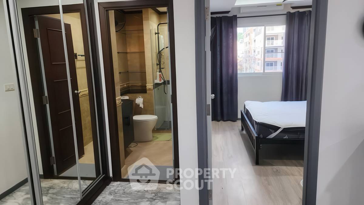 รูป คอนโด 2 ห้องนอน Siam Oriental Twins Pratumnak พระตำหนัก ขาย (ID 3282397) - รูปที่ 9/17