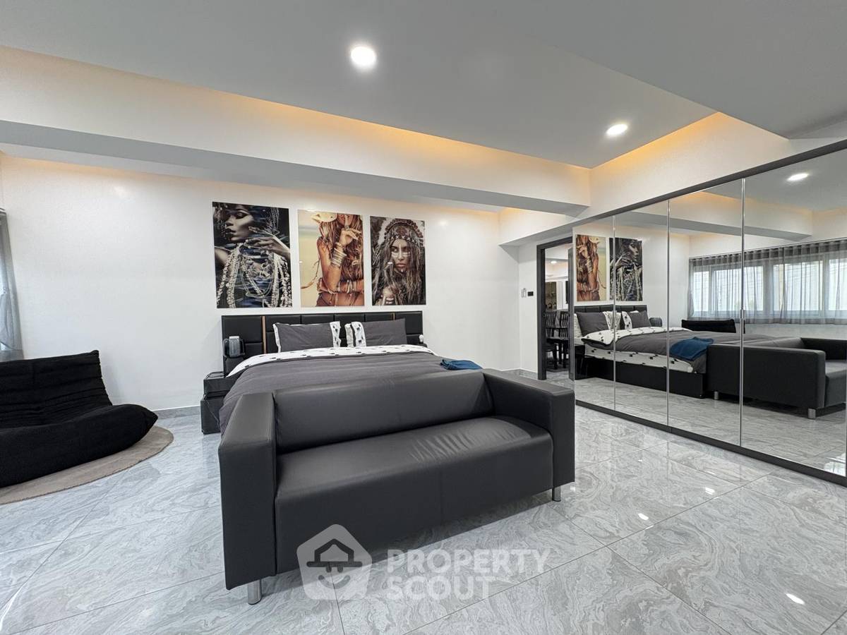 รูป คอนโด 2 ห้องนอน ขนาด 143 ตร.ม. ขายที่ Ruamchok Condo View 2 ย่านพระตำหนัก (ID 3281168) - รูปที่ 22/26