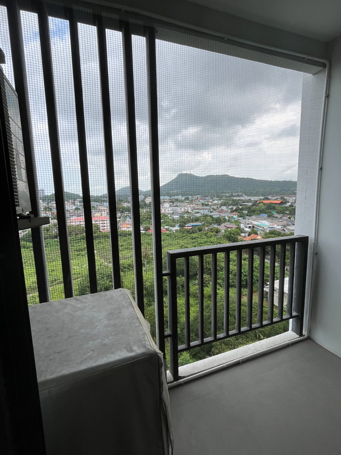 picture RENT Reasonable room The Sky Condo Sriracha - 9/18